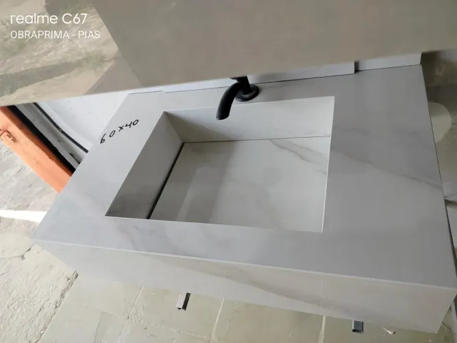 Cuba para banheiro em porcelanato