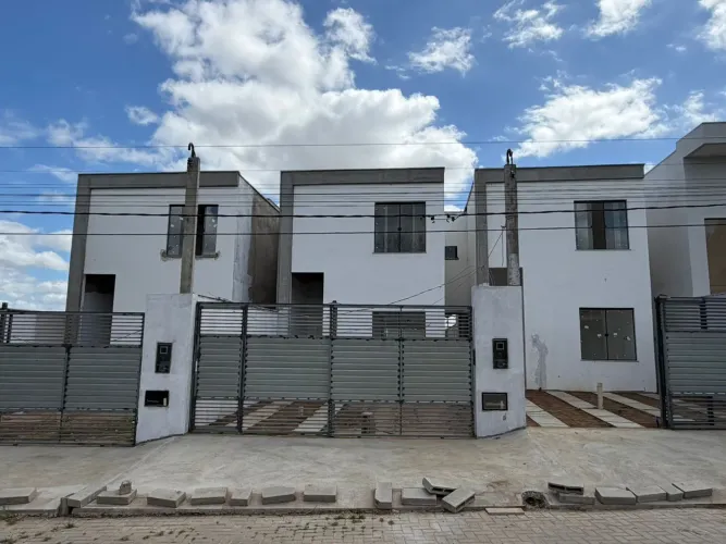 Vendo duplex 3/4 sendo uma suíte no sim