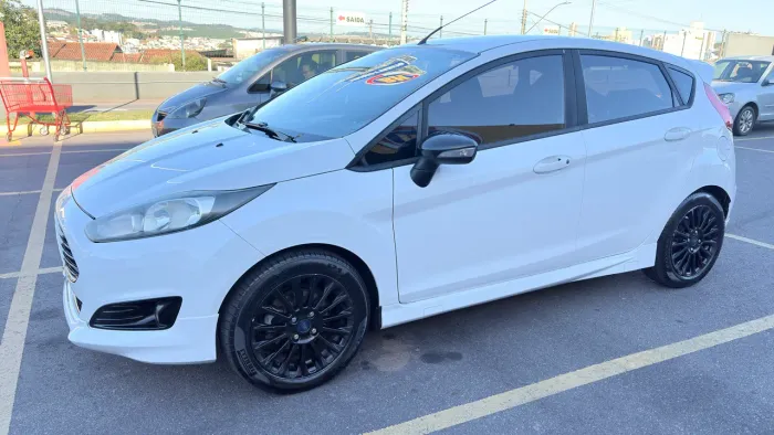 Ford Fiesta 1.6 16V Flex Mec. 5P 2016