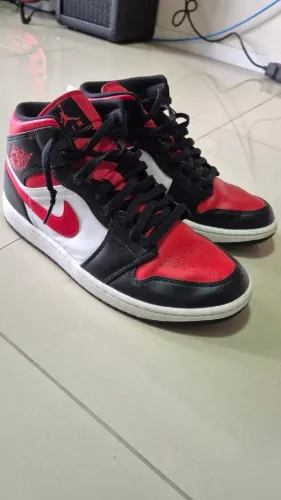Air Jordan 1 Mid