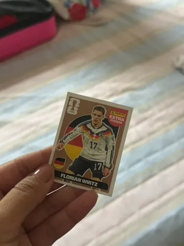 Figurinha Legend