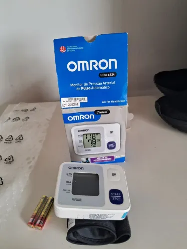 Monitor de Pressão Pulso Automático HEM-6124 Omron