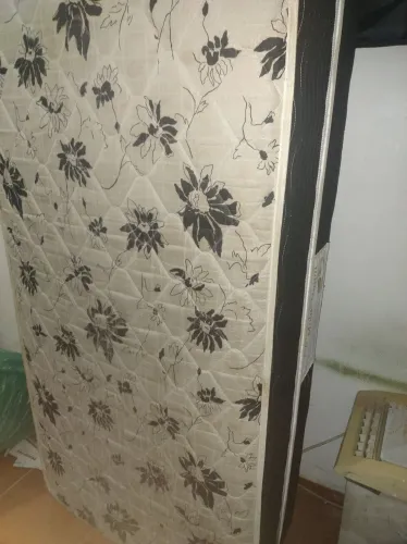 CAMA DE SOLTEIRO USADO
