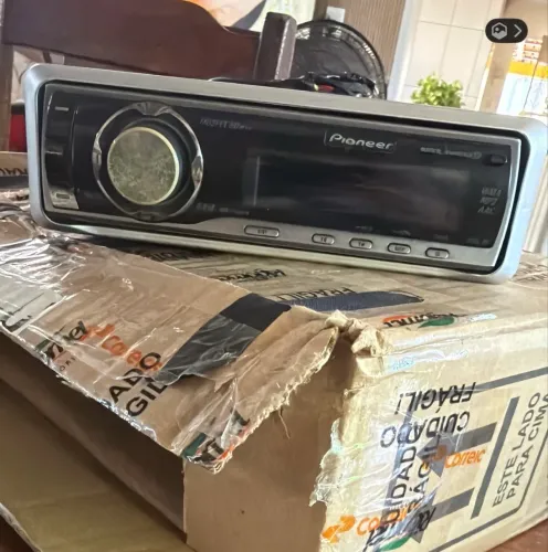Pioneer Golfinho DEH-P6950IB Premier