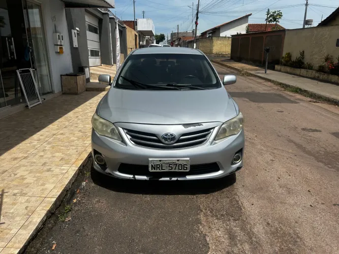 Toyota Corolla GLI 1.8 Flex 16V Aut. 2012