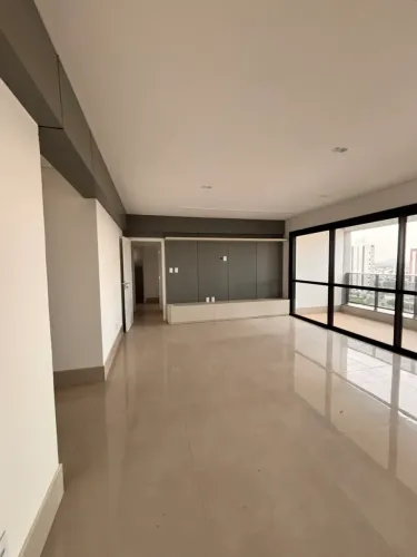 Imóvel para aluguel possui 165 metros quadrados com 3 quartos em Jardim das Américas - Cui