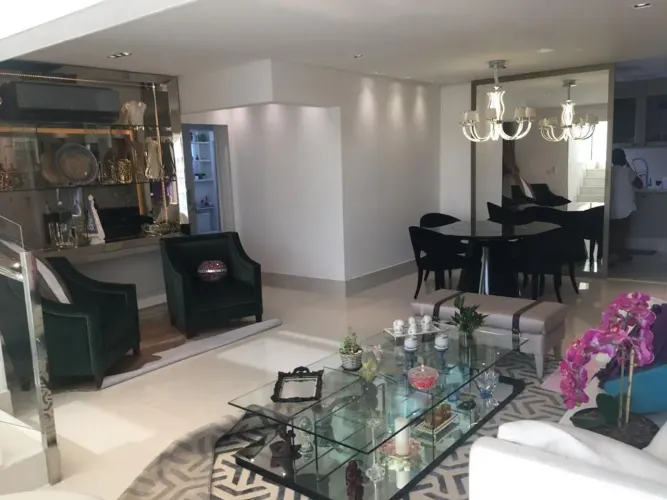 Duplex para venda\permuta com 245 metros quadrados, 3 suítes no Acqua Galleria  Resort Cam