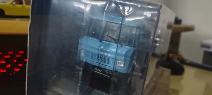 MINIATURA MERCEDES TANQUE