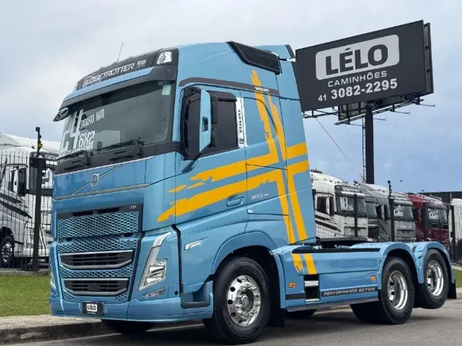 Volvo FH 460 6x2 Globetrotter Teto Alto Automático Ano 24 Mola Mídia Grande geladeira