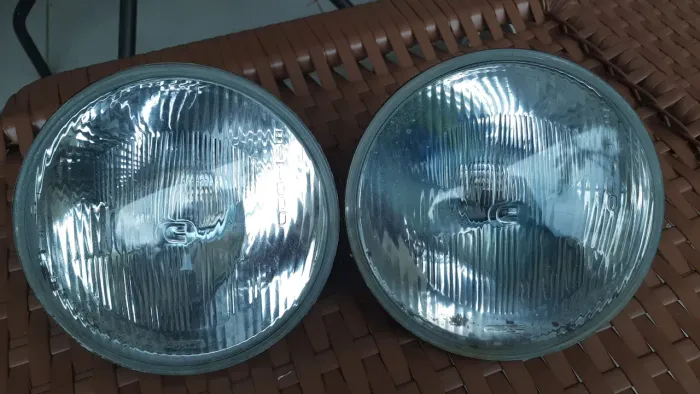 Par Farol Cibie Bi Iodo 180mm abaulado Opala, Maverick, Simca, F100, F600, Rural, Corcel