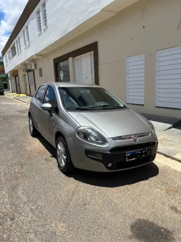 Fiat Punto Attractive Italia 1.4 F.flex 8V 5P 2016