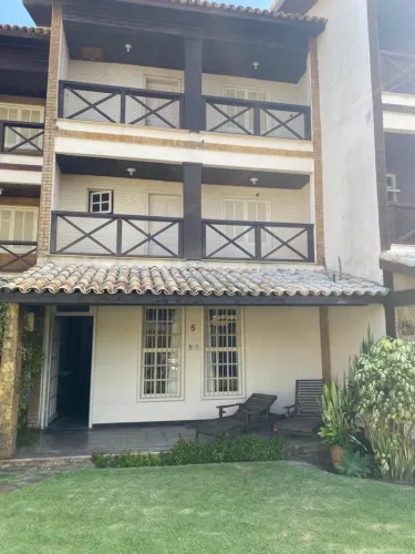 Condomínio Fechado (Grussaí) /R$ 320.000,00