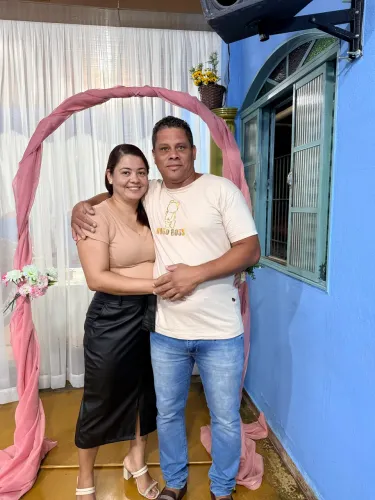 Ofereço mim como caseiro casado 