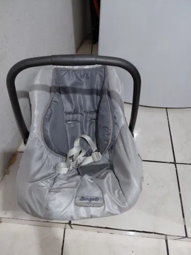 Vendo bebê conforto