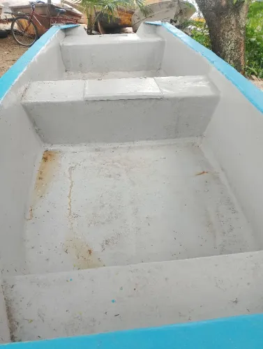 Barco de fibra 