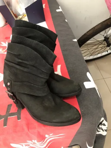 Bota cano baixo Schutz