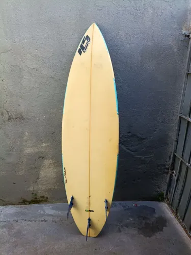 Pranchá de surf oportunidade 