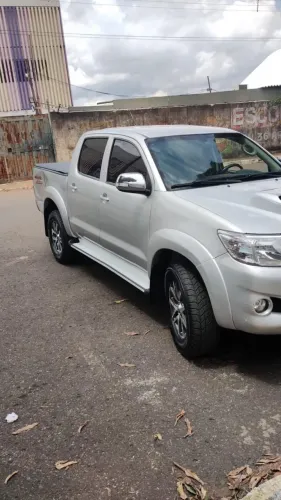Toyota Hilux CD SRV D4-d 4X4 3.0 TDI Diesel AUT 2015