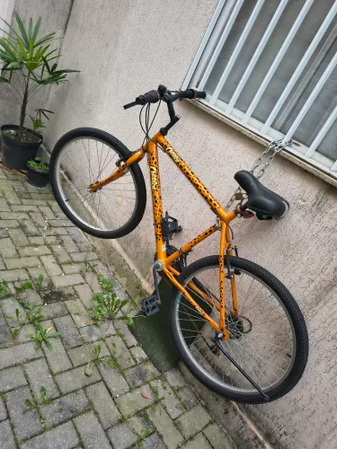 Bicicleta personalizada Cheetos aro 26