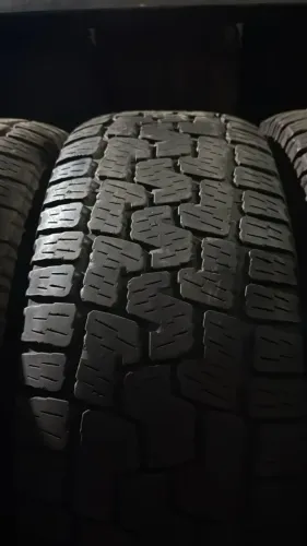 Pneu 265/65/17 STR Pirelli 75 % vida útil