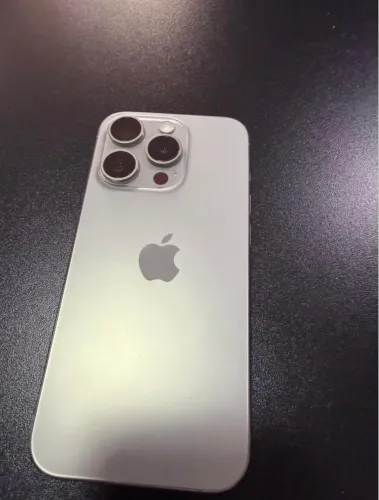 iPhone 15 pro 256gb 86% impecável 