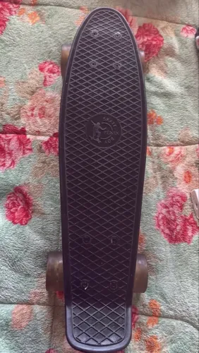 Skate mini cruiser / pennyboard seminovo