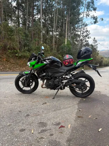 MOTO KAWASAKI Z400 NOVA (VENDA OU TROCA)