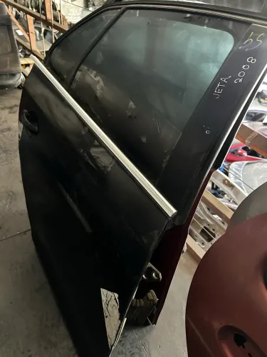 PORTA TRASEIRA JETTA 2008 LD