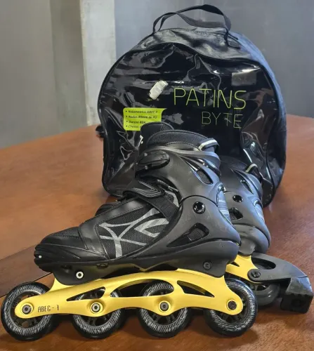 Vende-se Patins Inline da marca Byte, tamanho 40, em excelente estado de conservação!<br>
