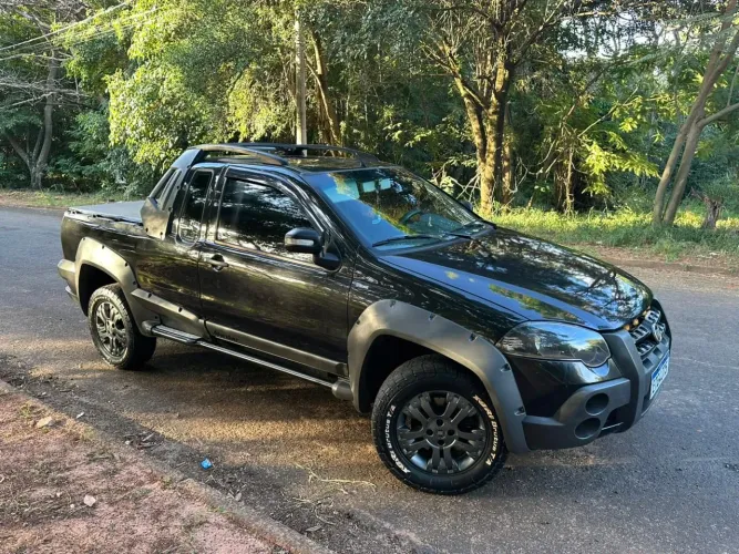 Fiat Strada Adventure 1.8/ 1.8 Locker Flex CE 2011