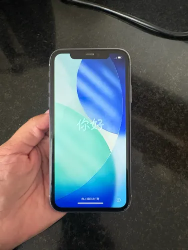 iPhone 11 64gb lilás 