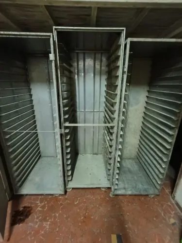 Carrinho de pão em inox