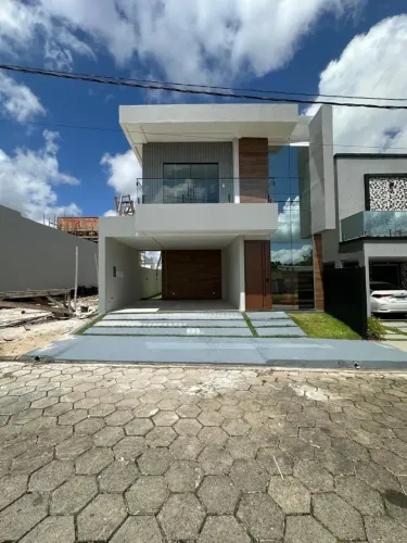 CASA NO PORTO MARINA DE 170 METROS, 4/4 SENDO 3 SUÍTES É 4 BANHEIROS