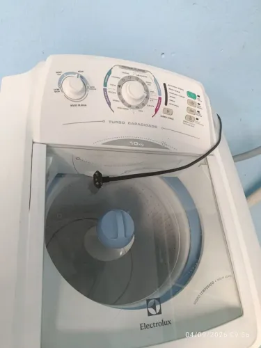 MÁQUINA DE LAVAR ROUPA 10 KG