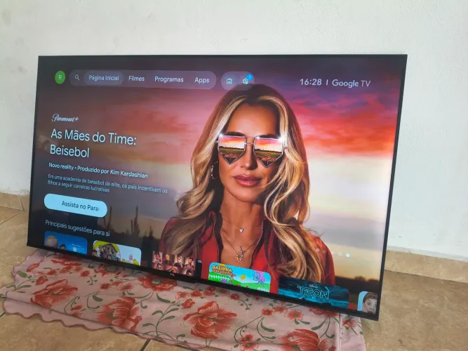 Vendo essa tv 50 polegadas smart 4K