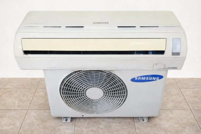 Ar-condicionado já instalado 