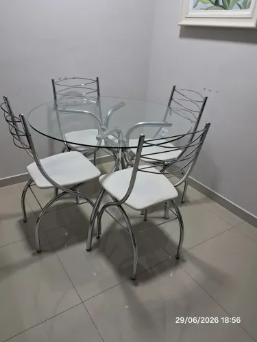 Mesa tampo de vidro  