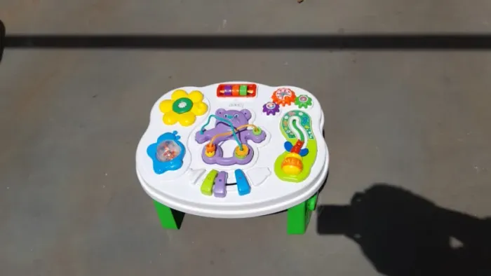 Mesa de atividades tateti