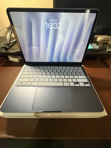 MacBook Neo - cor índigo - 512gb com Touch ID