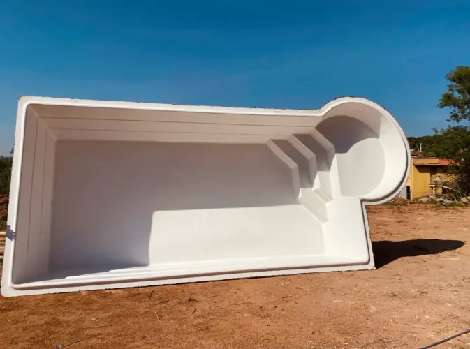 Piscina em Fibra Design moderno direto da fábrica á preço de custo