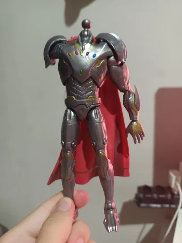 Marvel Legends Infinity Ultron BAF Incompleto 