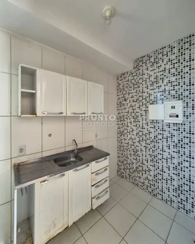 Apartamento com 3 quartos em Candeias