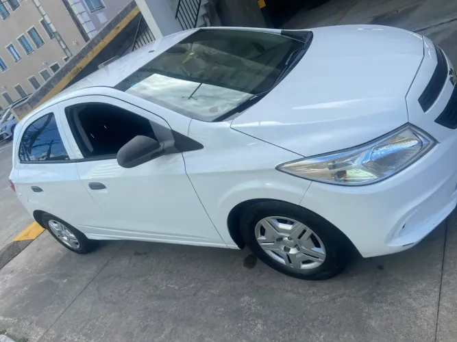 Chevrolet Onix JOY Hatch 1.0 8V Flex Mec. 4P 2018