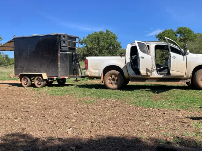 Carretinha reboque truck baú acm