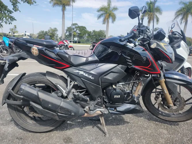 Dafra Apache RTR 200cc