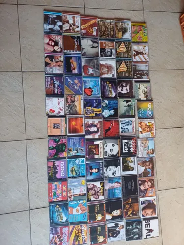 vendo 66 cds originais internacionais em ótimo estado