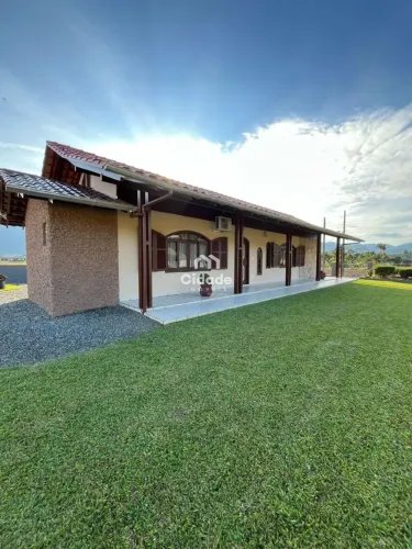 Casa com 1 suíte + 3 dormitórios à venda por R$ 830.000 - Pomeranos - Rio dos Cedros/SC