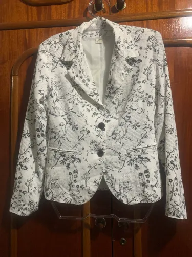 Blazer feminino número 40 semi- novo