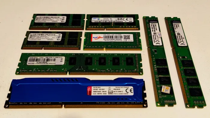 Memória DDR3 8GB (unidade 150, lote 800).