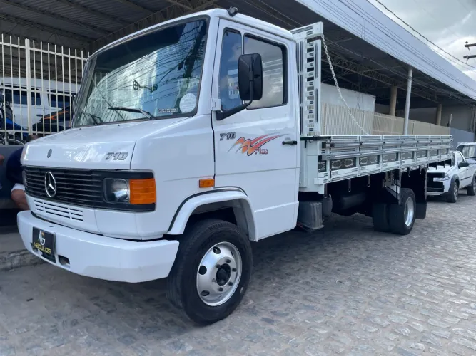 Mercedinha 710 2006 EXTRA